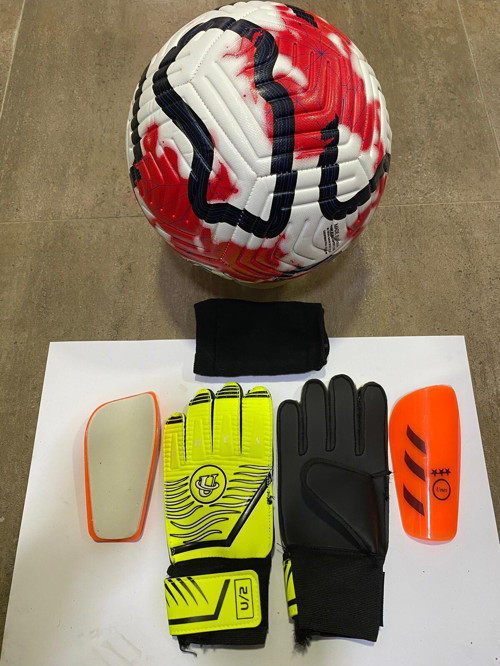 5 No Kırmızı Desenli Futbol Topu Kaleci Edliveni Ve Tekmelik 3Lü Set Pompa Hediyeli