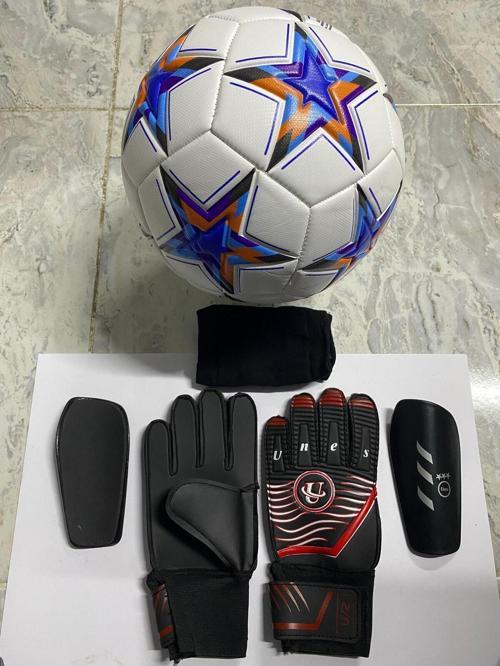 5 No Yıldız Desenli Futbol Topu Kaleci Eldiveni Ve Tekmelik Seti Pompa Hediyeli