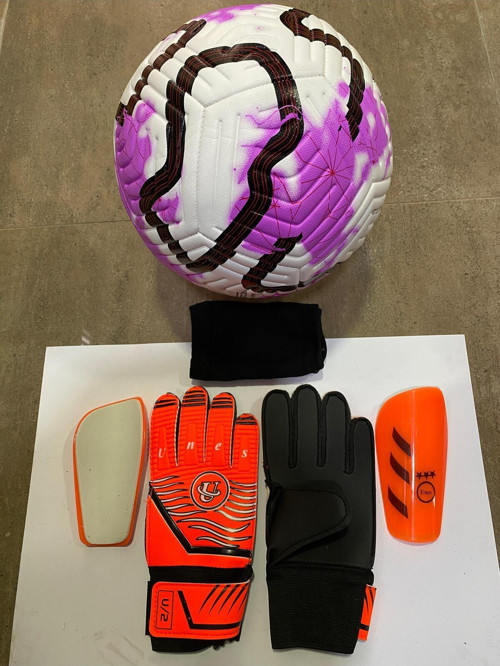 5 No Yıldızlı Futbol Topu Kaleci Eldiveni Ve Tekmelik Seti Pompa Hediyeli