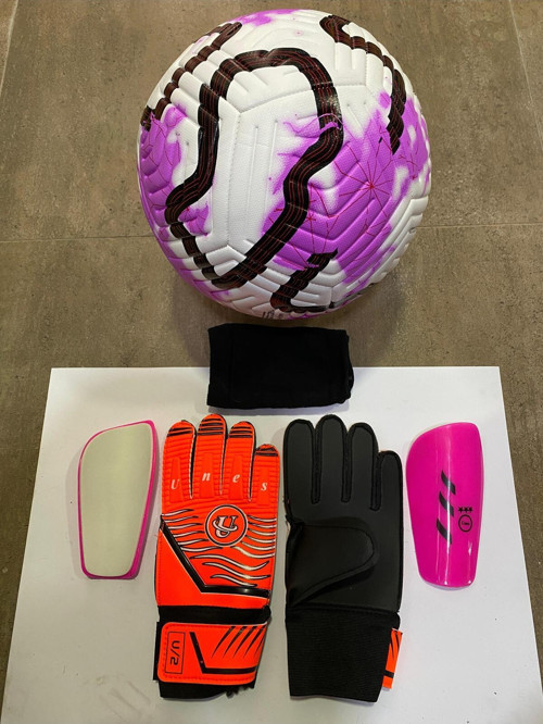 5 No Yıldızlı Futbol Topu Kaleci Eldiveni Ve Tekmelik Seti Pompa Hediyeli
