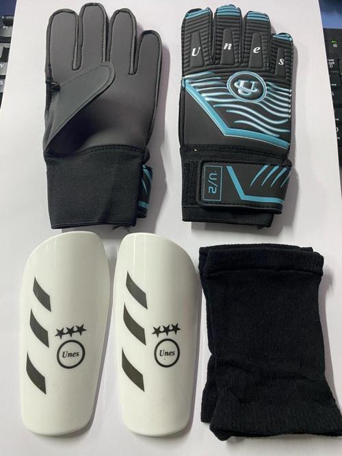 Mavi Kaleci Eldiveni Ve Tekmelik Seti