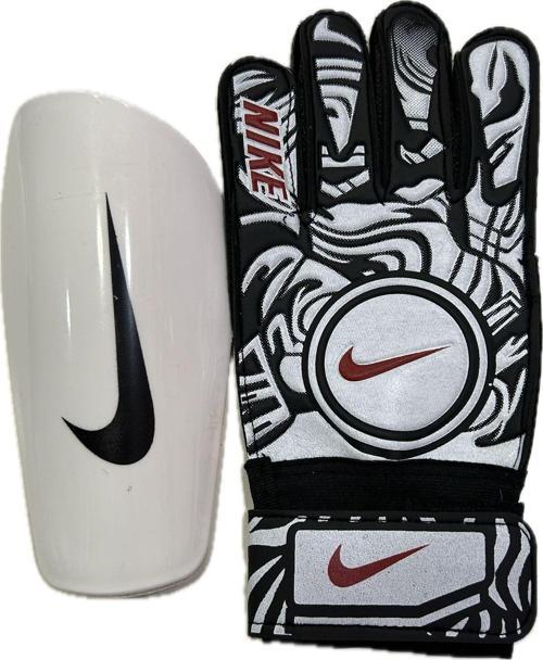 Futbol Kaleci Eldiveni Ve Tekmelik Set Beyaz Renk Nk Logo 9 İle 12 Yaş Arası 7 No