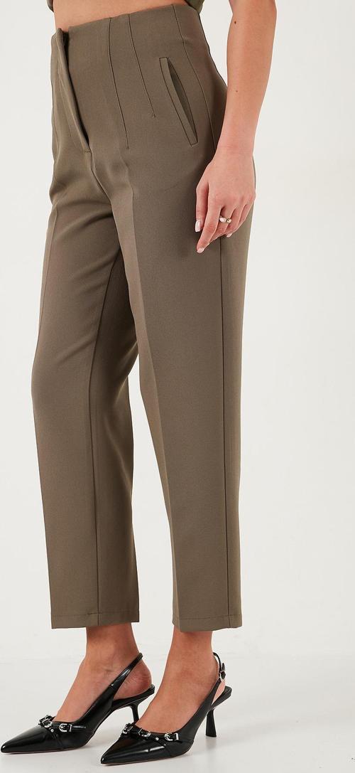 Regular Fit Yüksel Bel Düz Paça Havuç Bayan Pantolon 68350109 HAKİ