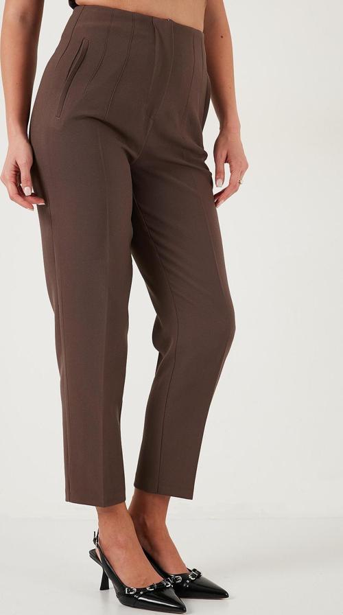 Regular Fit Yüksel Bel Düz Paça Havuç Bayan Pantolon 68350109 KAHVE