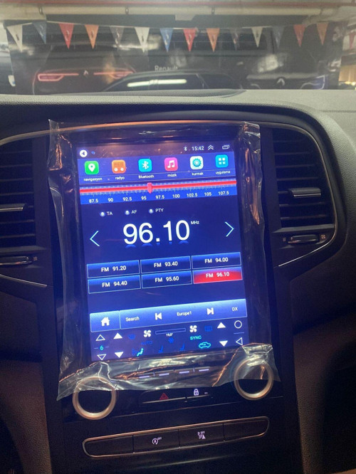 Renault Megane 4 Tesla 2022-2023 4K OLED Android Carplay Multimedya Sistemi (yazılımsal)