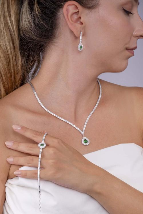 THürrem Sultan Modeli Zümrüt Taşllı Damla Motifli 925 Ayar Gümüş Set