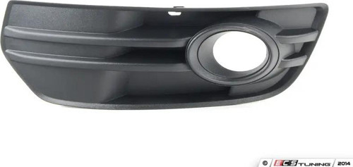 Sis Lamba Kapağı Q5 2009-2011 (Sis Delikli) Sağ (Oem No:8R0807681A01C)