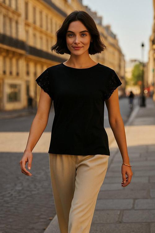 % 100 Pamuk Relaxed Fit Dantel Detaylı Bayan Bluz 25Y1203K1 SİYAH