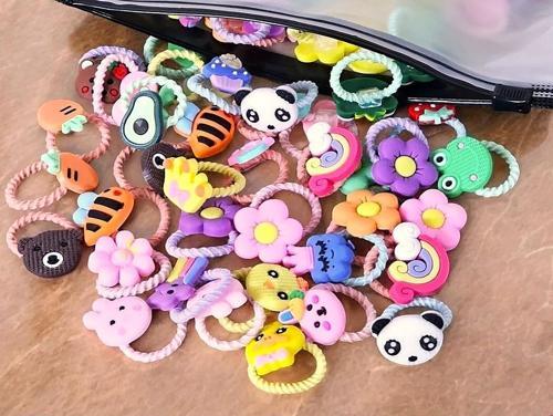 20'Li Renkli Karışık Figürlü Dayanıklı Kız Çocuk Lastik Toka Seti - Sevimli Bebek Lastikli Toka