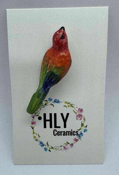 Renkli Kuş – El Yapımı Seramik Yaka İğnesi / Broş