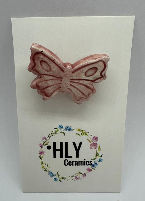 Pembe Kelebek Formunda Seramik Yaka İğnesi / Broş