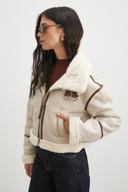 Biye Detaylı Lamine Ceket Bej