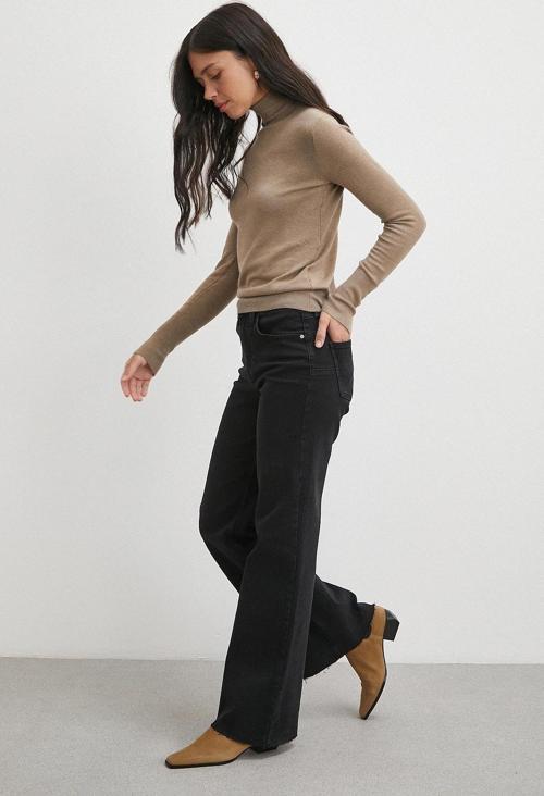 Push Up Kesik Geniş Paça Jean Siyah