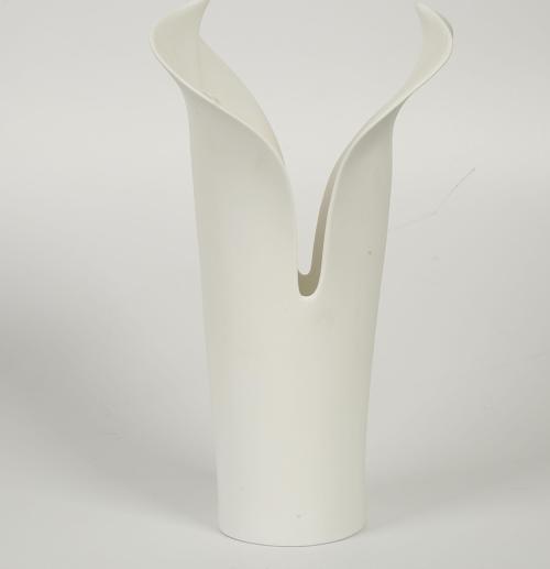 BEYAZ STARLİÇE VAZO 26*26*29 CM AK.JM00015