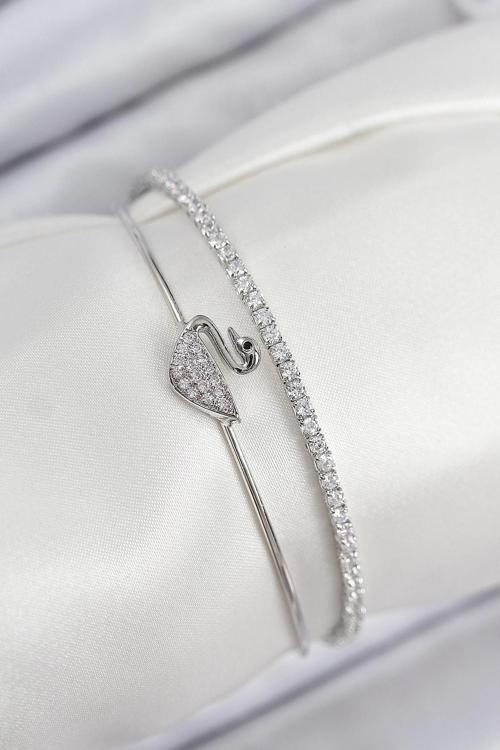 BFS Pirinç Zirkon Taşlı Kuğu Model Gümüş Renk Kadın Bileklik