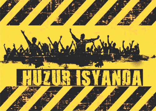 Huzur İsyanda Yazılı Sarı-Siyah Temalı Ahşap Retro Poster Tablo