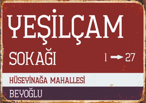 Yeşilçam Sokağı Retro Ahşap Tablo – İstanbul Tabela Tasarımıyla Nostaljik Sinema Ruhu