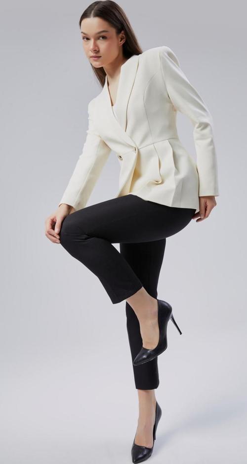 Ekru Regular Fit Pile Detaylı Blazer Ceket
