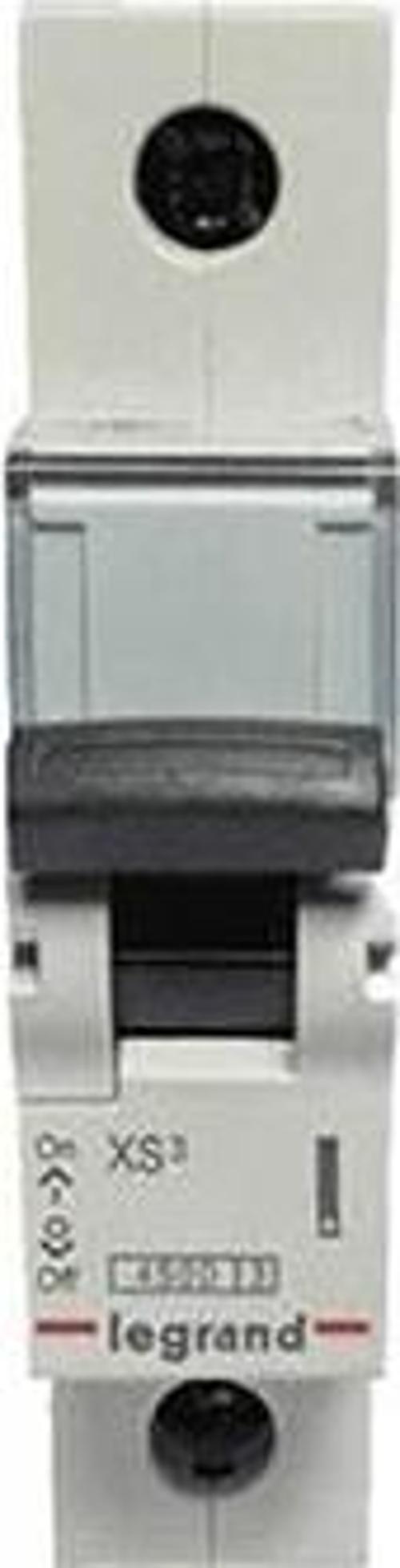 1X16A 4,5Ka C Ti̇pi̇ Otomati̇k Si̇gorta Xs3 LR 403329