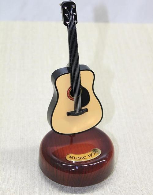 Gitar Müzik Kutusu Model 1