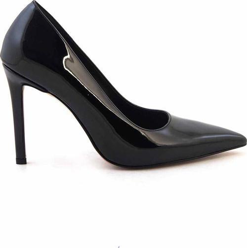 Kadın Rugan Deri Siyah Topuklu Ayakkabı