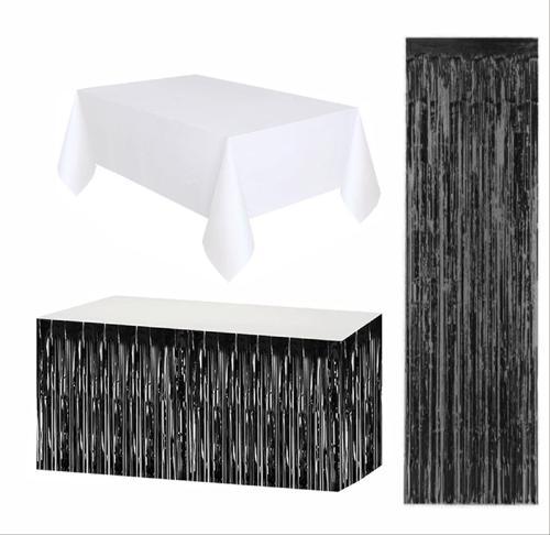 Beyaz Masa Örtüsü, Siyah Masa Eteği, Siyah Arka Fon