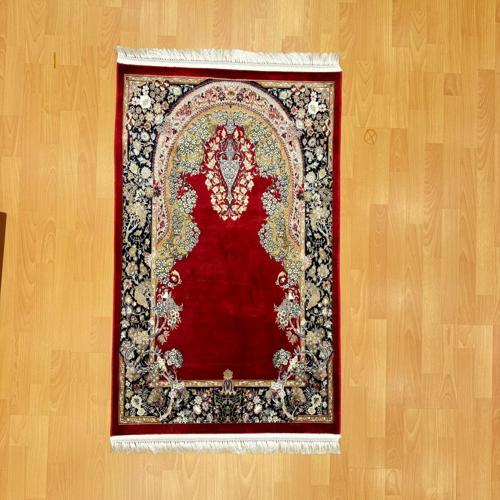  Mihrâb-ı Âlî Motifli İpek Seccade