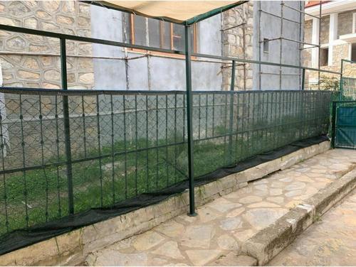 Yüzde 40'Lık Yeşil Gölgelik File - 6X9 Metre - Branda - Çit Filesi - Şeritli Halkalı