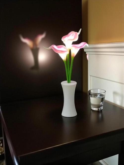 Pembe Zambak Tasarımlı Dekoratif Led Işıklı Lamba