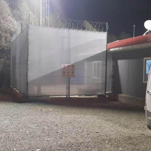%95'Lik Gri - Gümüş Gölgelik File - 1.5X7 Metre - Branda - Çit Filesi - Şeritli Halkalı