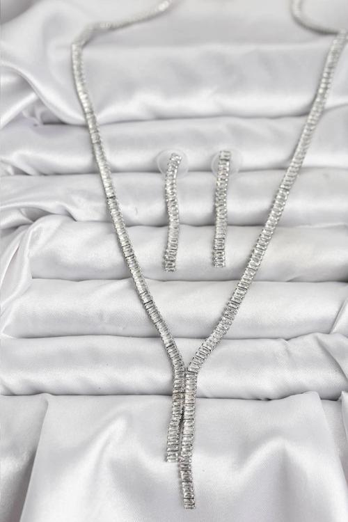 Gümüş Renk Baget Zirkon Taşlı Kadın Kolye Küpe Set