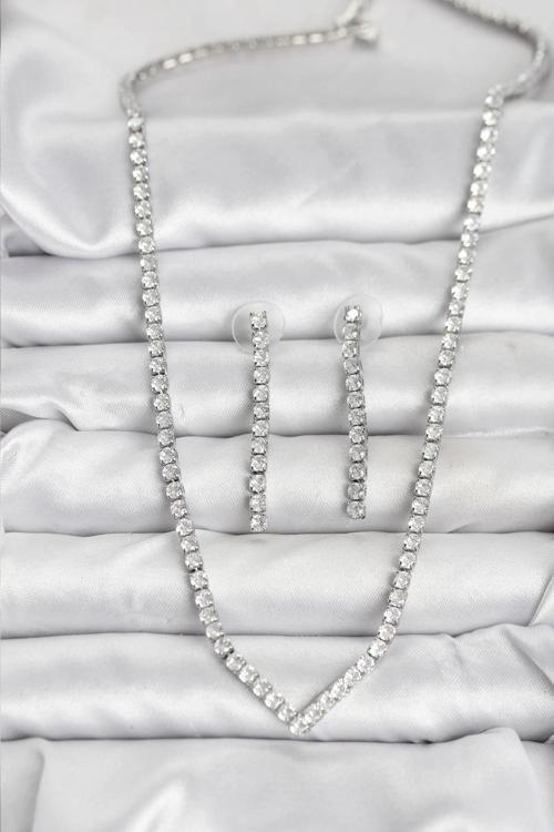 Gümüş Renk Zirkon Taşlı Kadın Kolye Küpe Seti