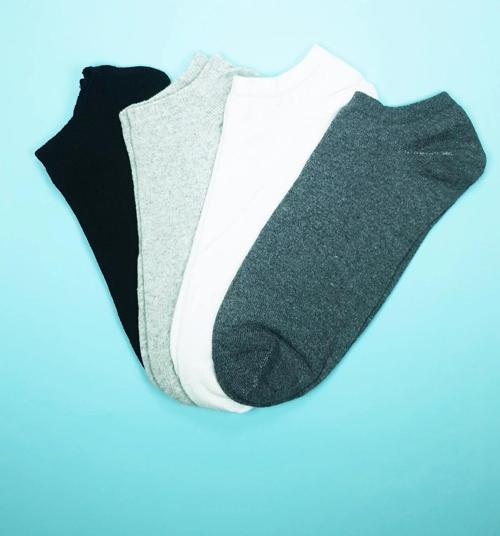Dikişsiz Kadın Bilek Çorap Dört Mevsim Yumuşak Doku 4 Çift