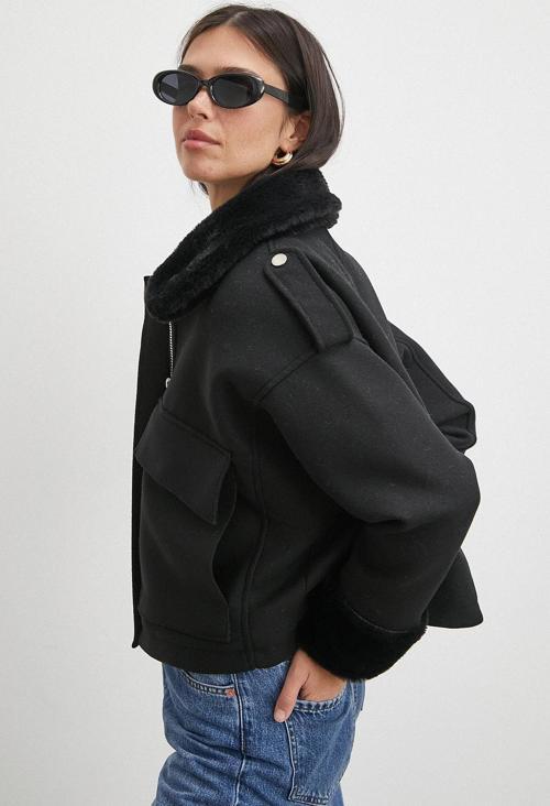 Apoletli Yünlü Körük Cepli Kaşe Mont Siyah