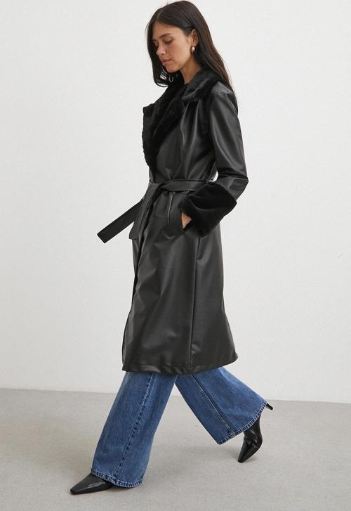 Kürklü Kuşaklı Deri Pardesü Siyah