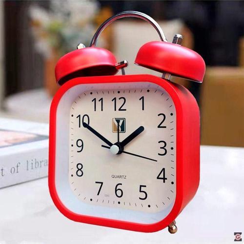 Metal Kare Tasarımlı Işıklı Masa Saati Alarmlı Çalar Saat Kırmızı