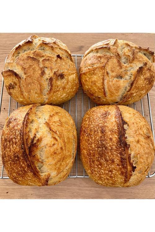 2 Ekşi Maya Köy Ekmeği ve 2 Cevizli Ekmek