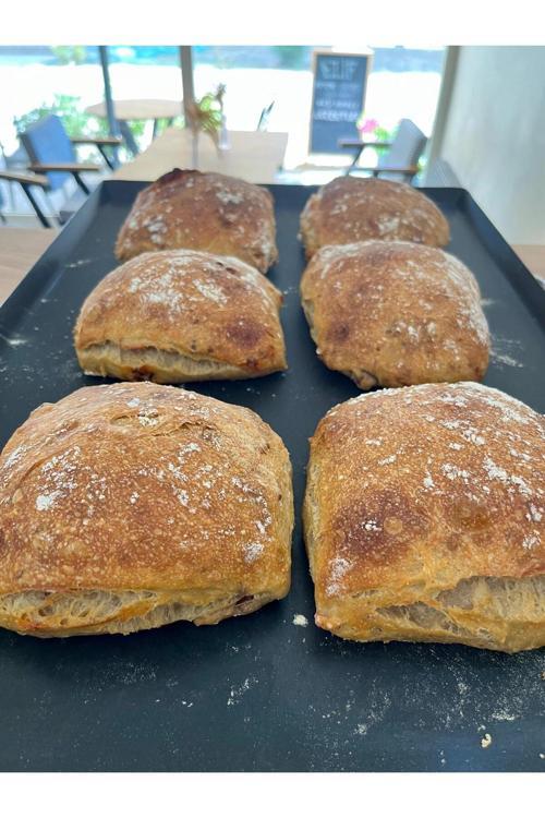 Kuru Domatesli Cevizli Ciabatta Sandviç Ekmeği - 4 Adet