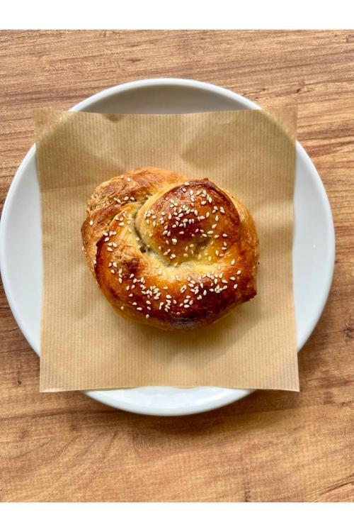 Ekş Maya Tahinli Cevizli Çörek