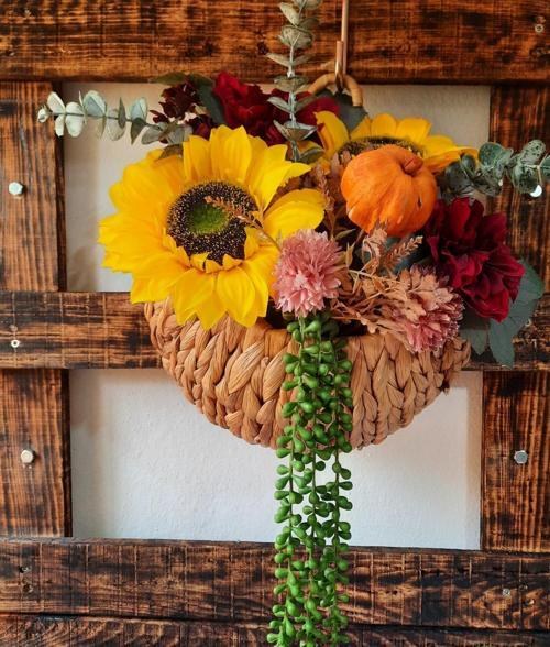 Hediye Hasır Sepetli Ayçiçekli ve Bal Kabaklı Kapı Süsü,Çelenk Duvar Dekoru