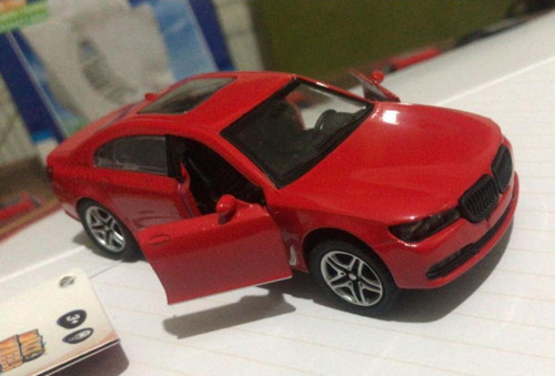 Oyuncak Metal Model Araba Açılır Kapı 1/36 Çek Bırak Kırmızı Bmw