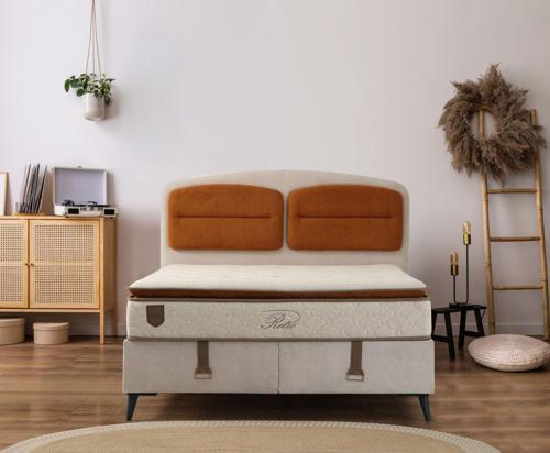 Retro Baza Başlık Yatak Seti - Siyah Ayak-Coco03 -Yastık Coco08 140x200