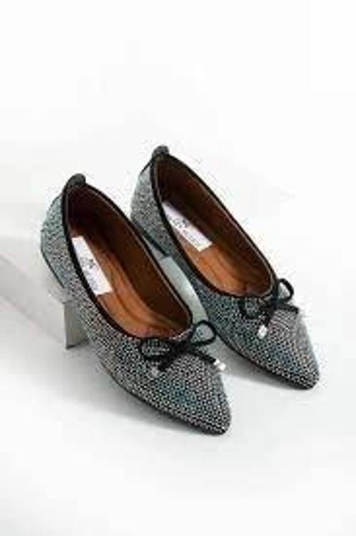 Sarra Siyah Saten İşlemeli Babet Ayakkabı