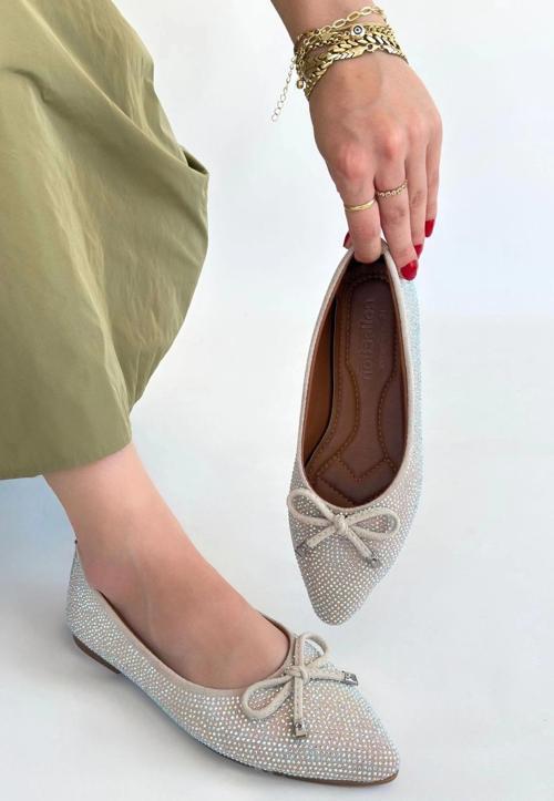 Sarra Bej Saten İşlemeli Babet Ayakkabı