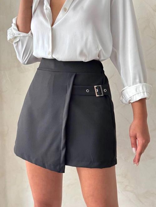 Kadın tokalı şort etek siyah s25449