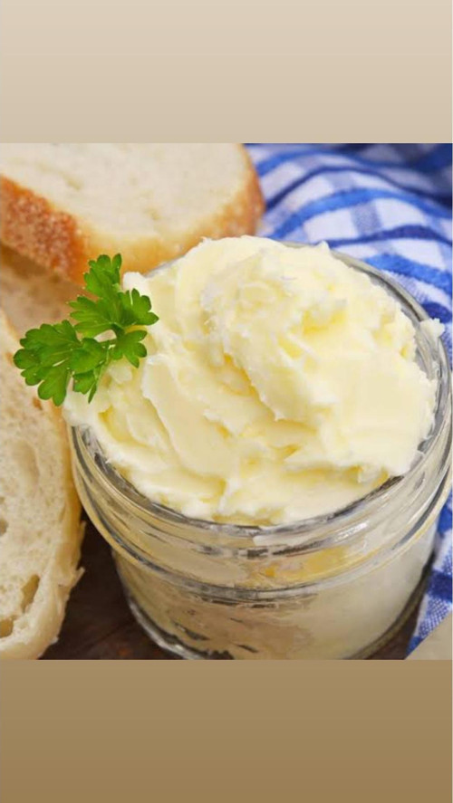 Tereyağ Yöresel Yayık Az Tuzlu (Vakumlu 1Kg.)
