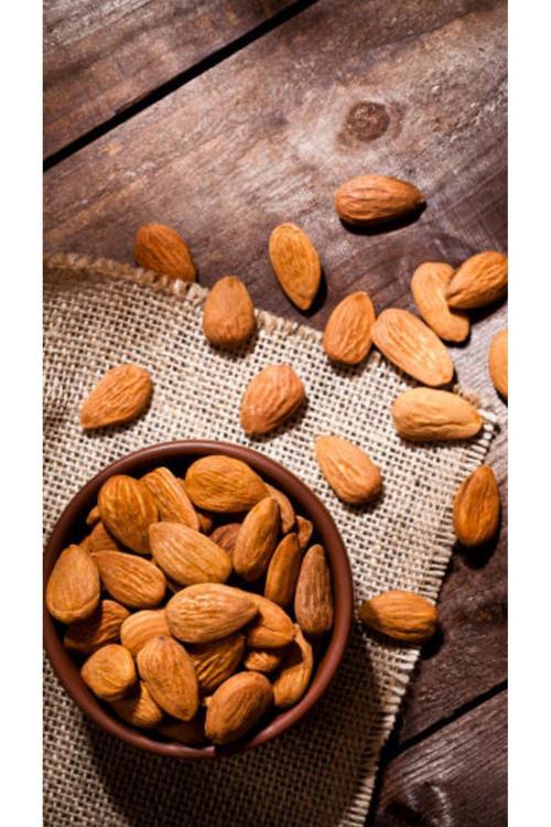 Çiğ Badem İçi 1 Kg.