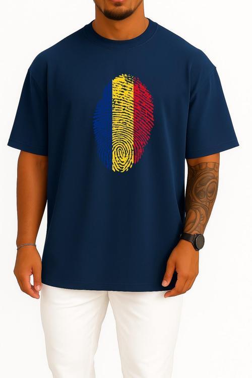Oversize Romania, Flag, Fingerprint Göğüs Tasarımlı Unisex T-Shirt