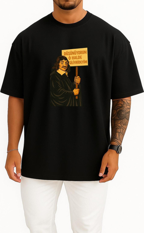 Oversize Düşünüyorum O Halde Silivrideyim Göğüs Tasarımlı Unisex T-Shirt