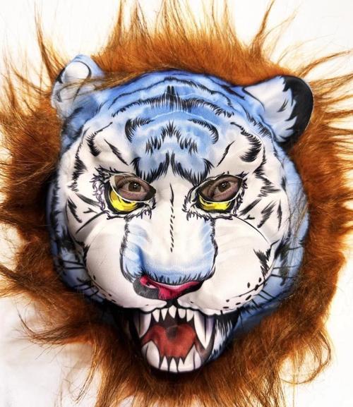 BFS   Kahverengi Saçlu Köpek Kurt Kaplan Maskesi Mega Peluş 34 No